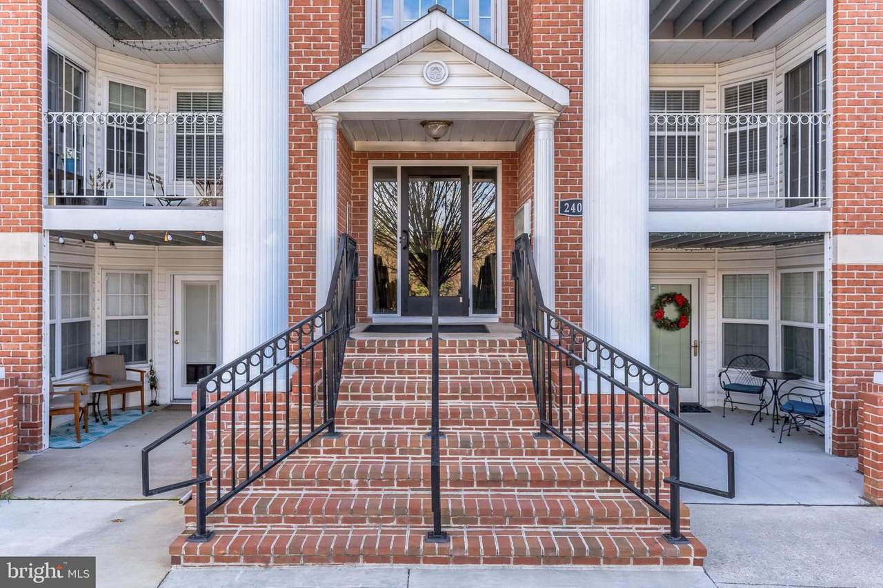 2405 Forest Edge Court - Photo 1