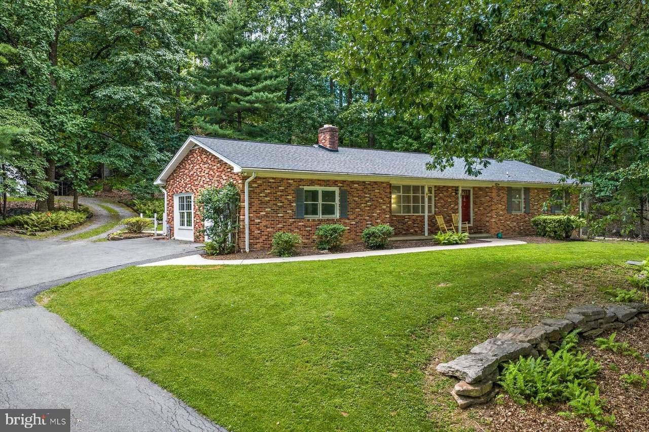6406 White Oak Court - Photo 1