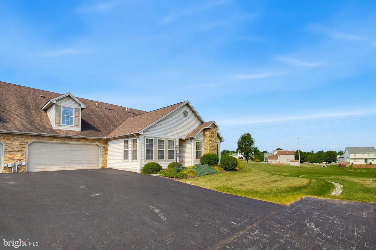 1391 Wellington Drive - Photo 1