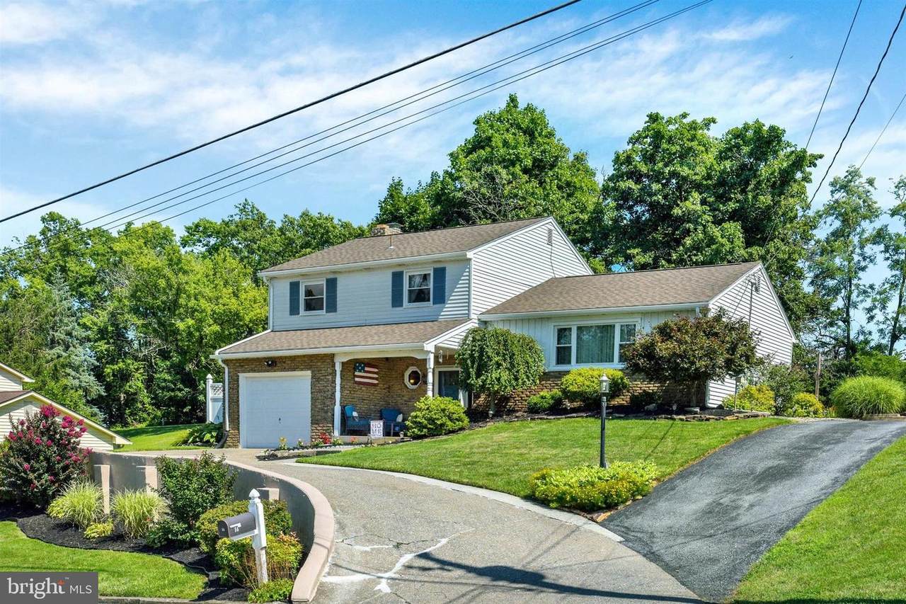 14 Carriage Road - Photo 1