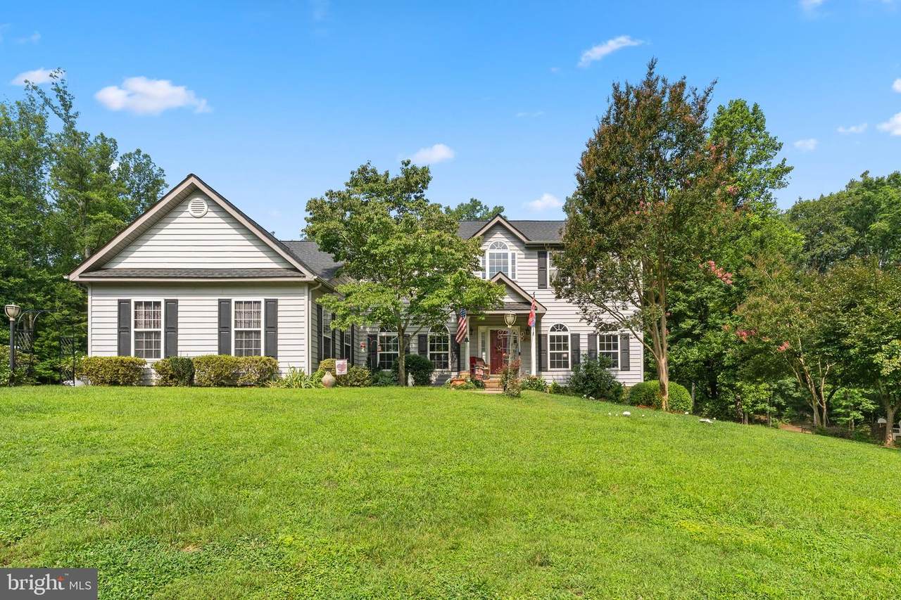 120 Longwood Drive - Photo 1