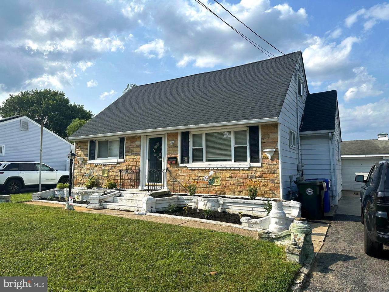 62 Hinkle Drive - Photo 1