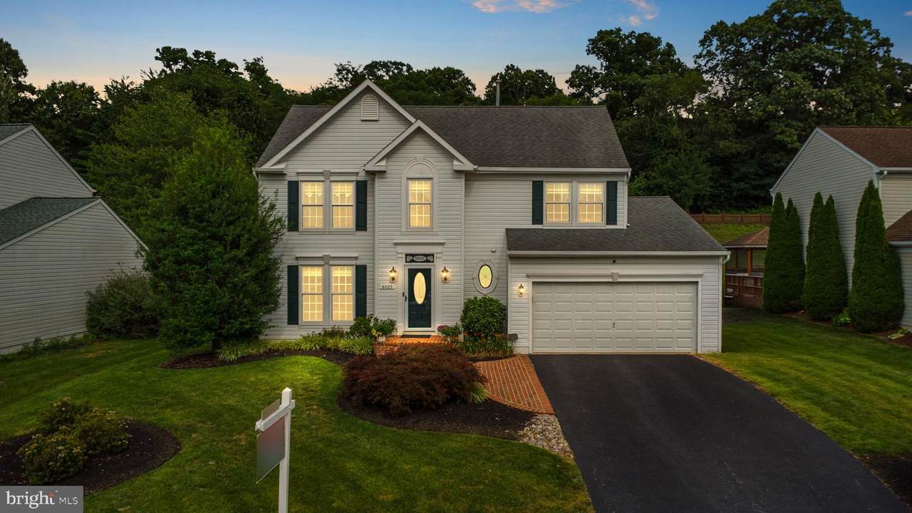 6025 Kennard Court - Photo 1