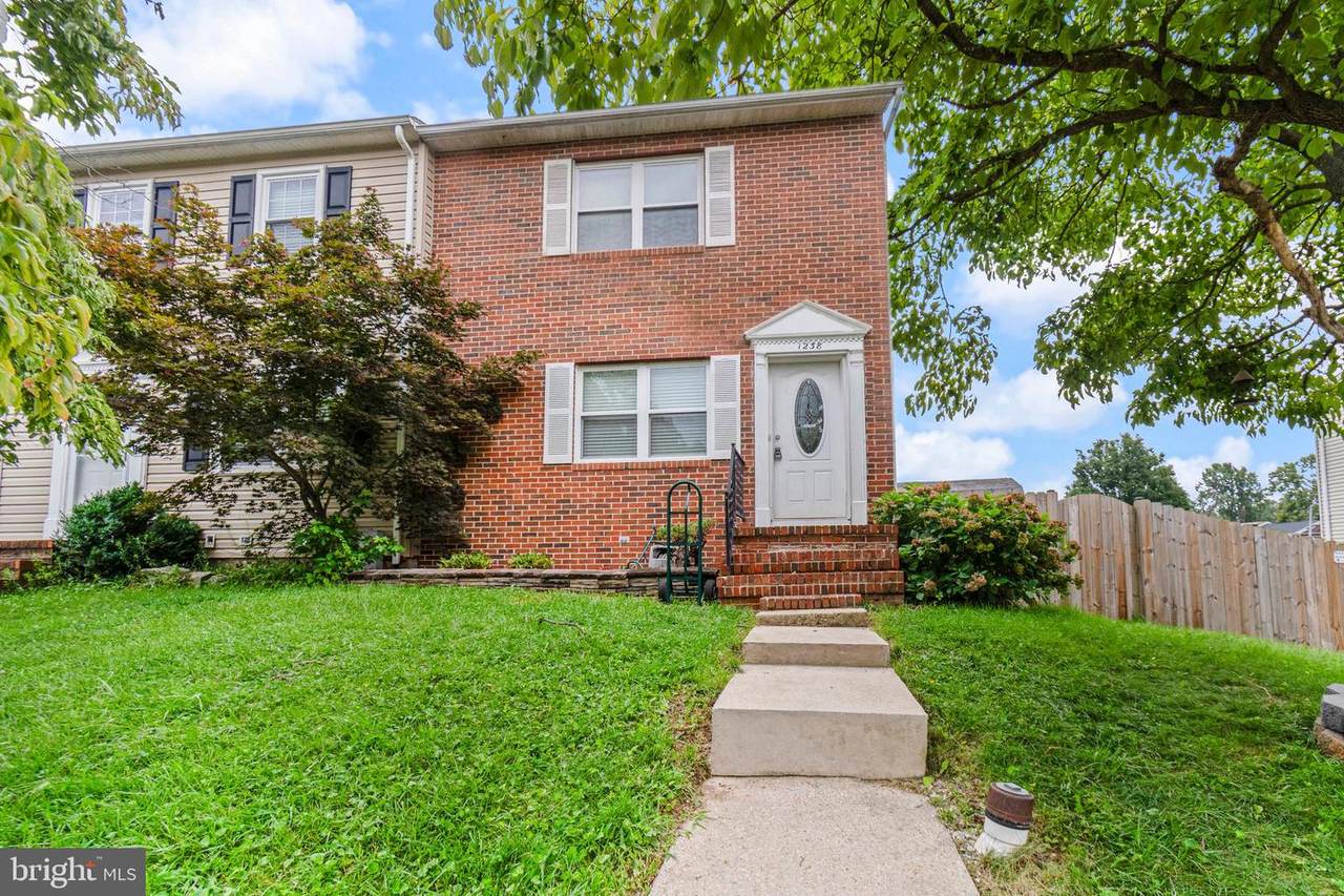 1238 Holmespun Drive - Photo 1