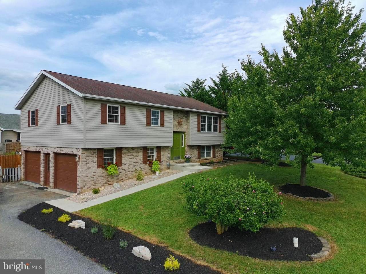 1265 Ashton Drive - Photo 1