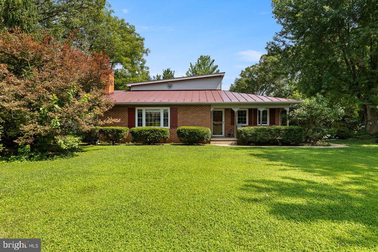 577 Old Farm Road - Photo 1