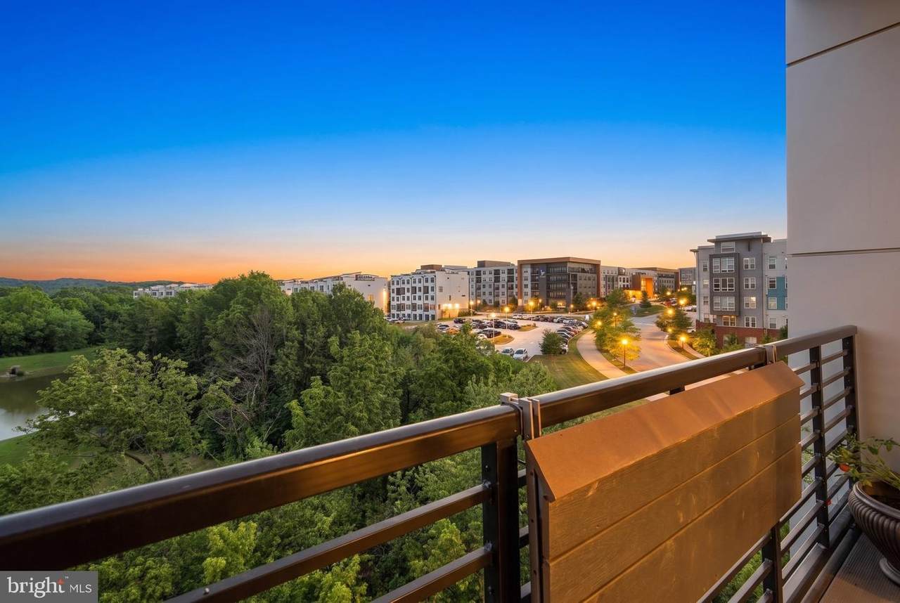575 Goddard Boulevard - Photo 1