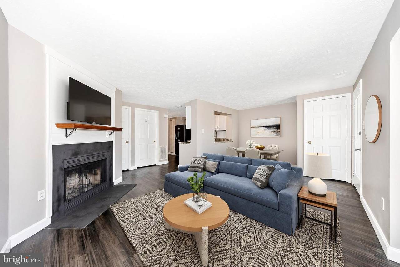 572 Hollyberry Way - Photo 1