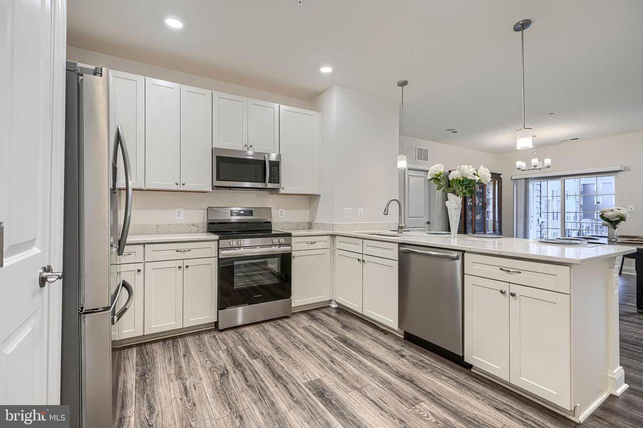 406 Bold Ruler Court - Photo 1