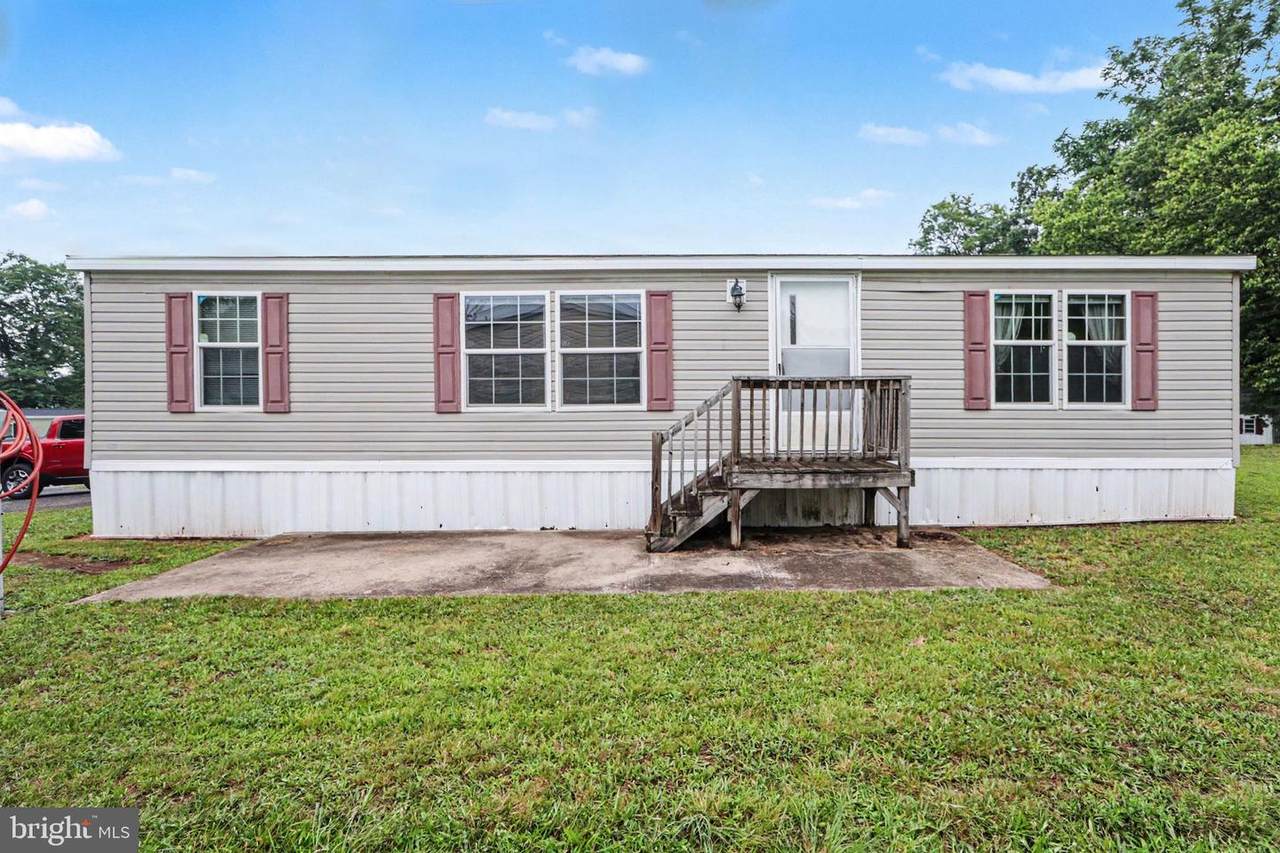 365 Pleasant View Drive - Photo 1