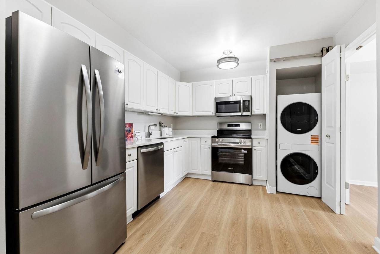 3800 Powell Lane - Photo 1