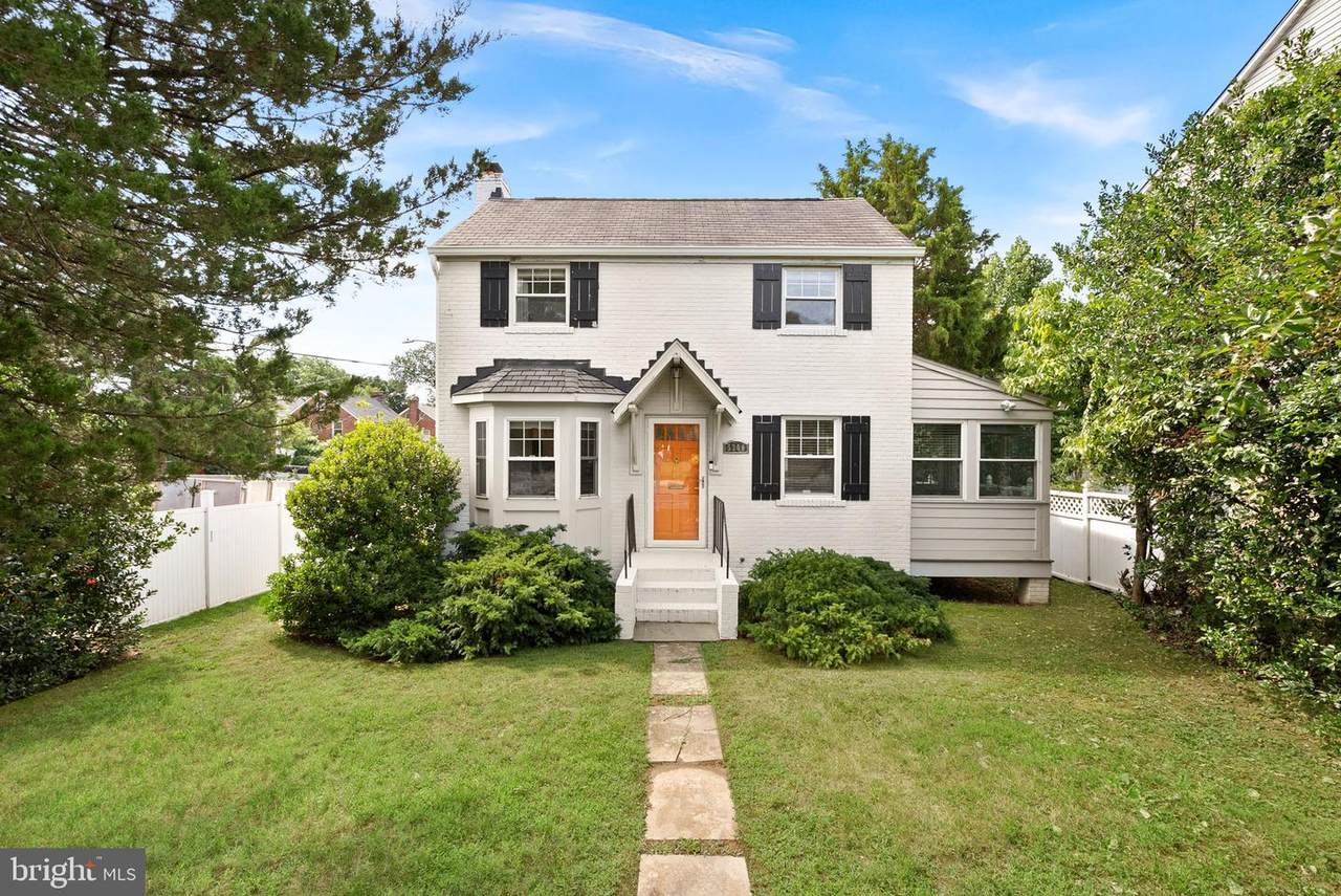5300 Wilson Boulevard - Photo 1