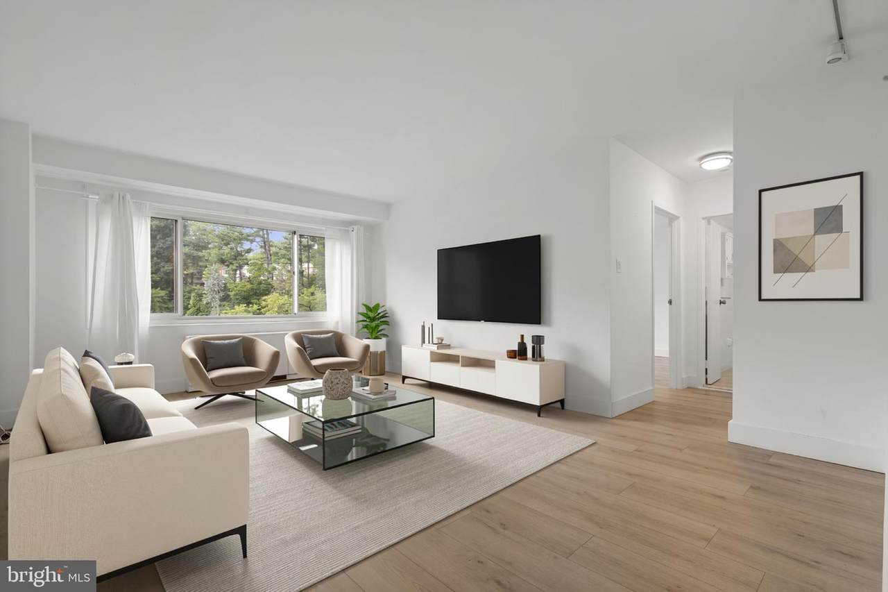 4201 Cathedral Avenue - Photo 1
