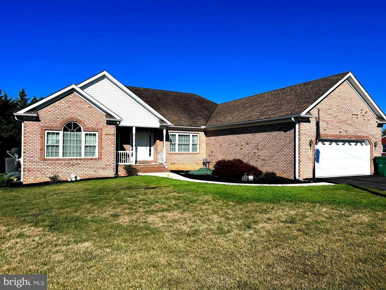 26 Williamson Avenue - Photo 1