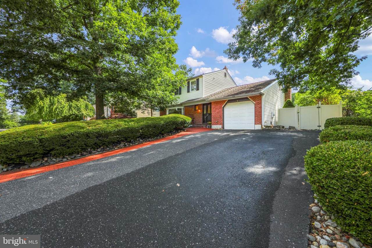 9 Forest Hill Drive - Photo 1