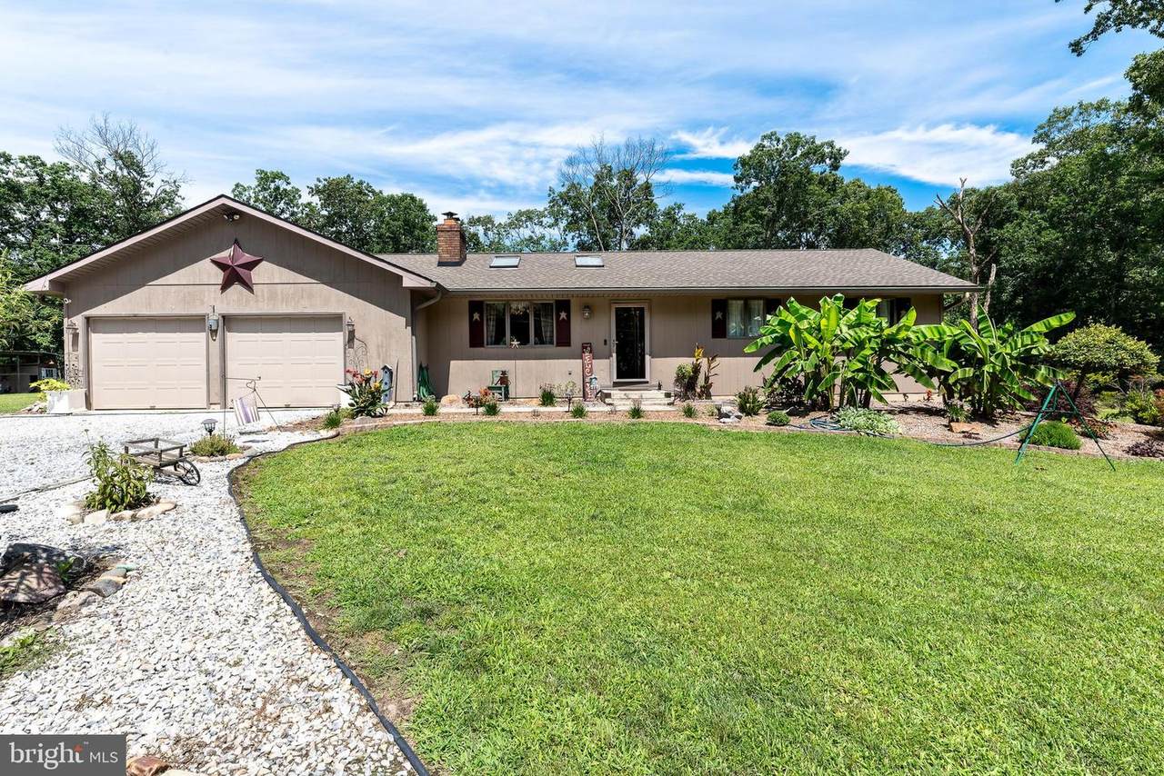 32 Richards Drive - Photo 1