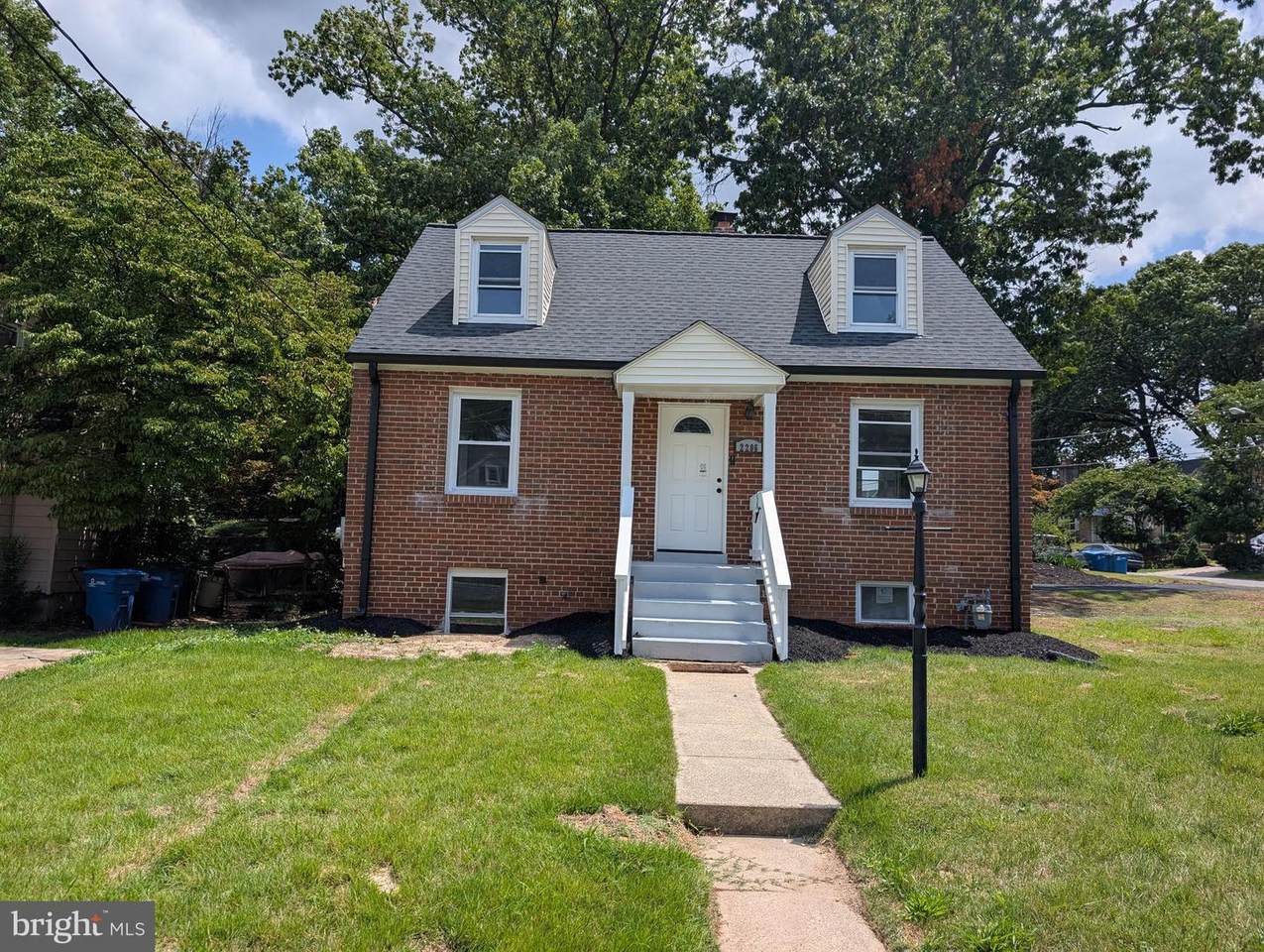 2206 Ramblewood Drive - Photo 1