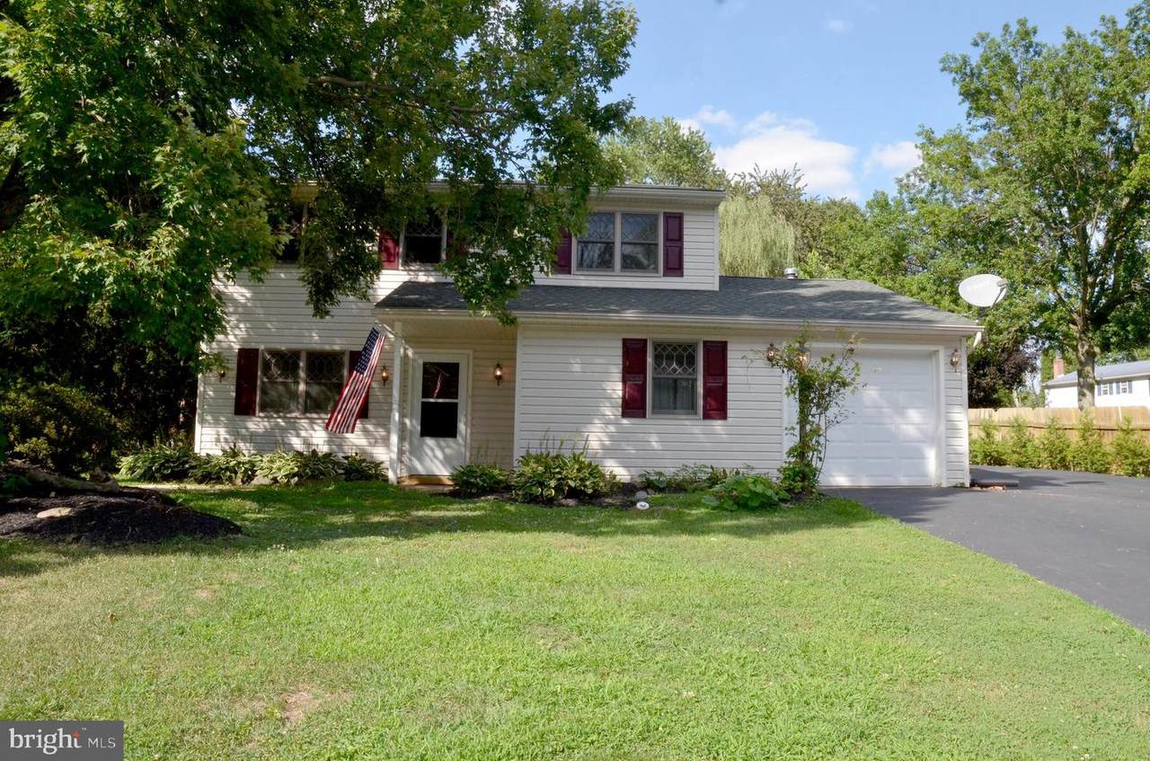 2527 Valley Drive - Photo 1