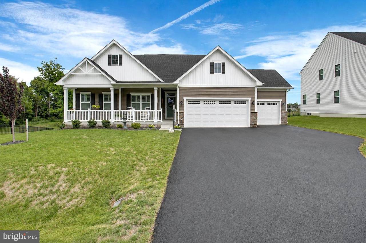 1601 Shannon Drive - Photo 1