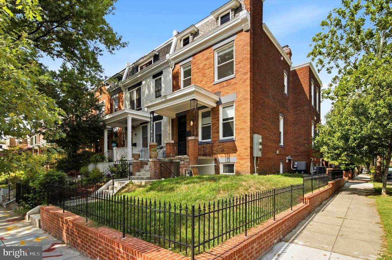 1724 2ND Street - Photo 1