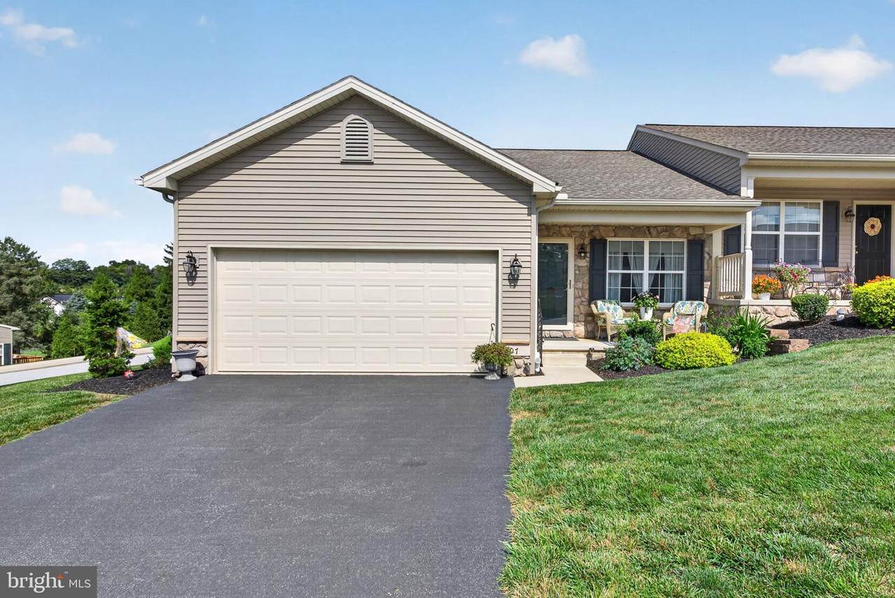 107 Shetland Drive - Photo 1