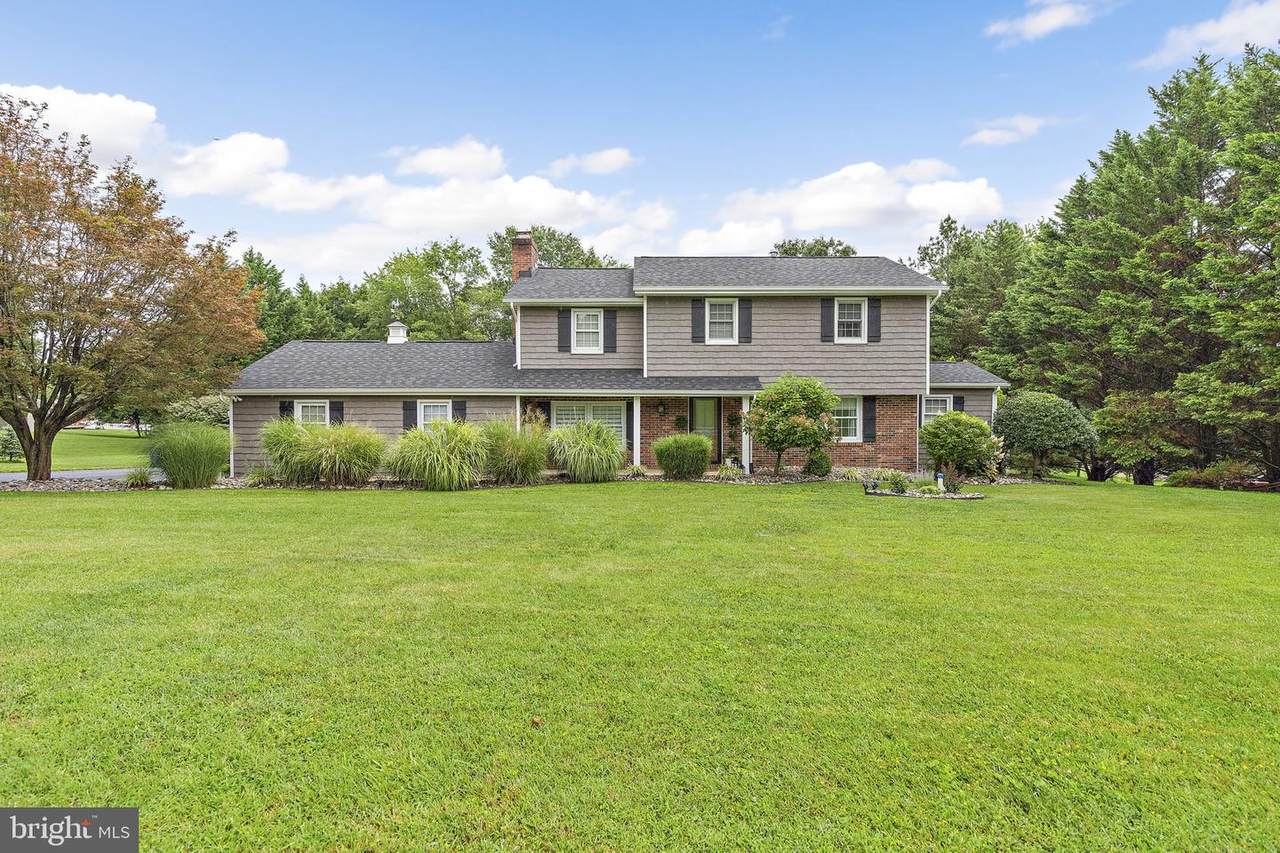 1405 Gunston Road - Photo 1