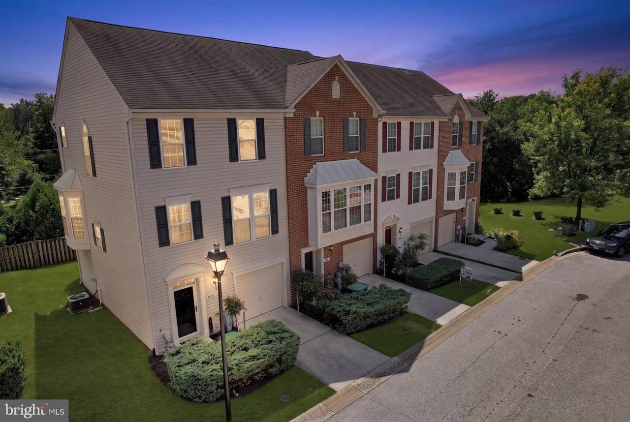 9453 Birdhouse Circle - Photo 1