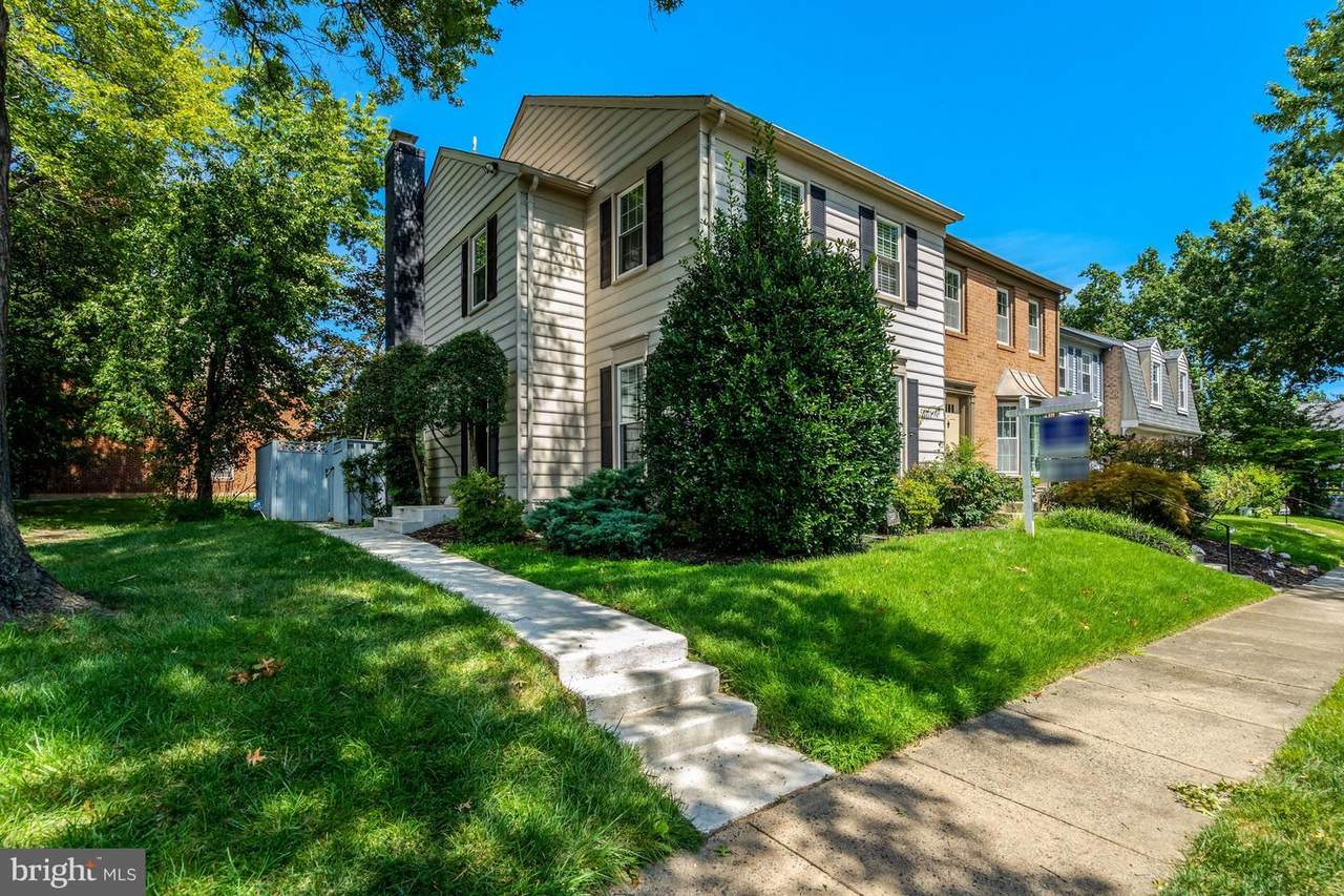 3991 Wilcoxson Drive - Photo 1