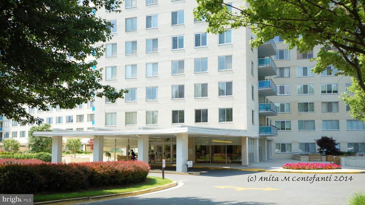 10201 Grosvenor Place - Photo 1