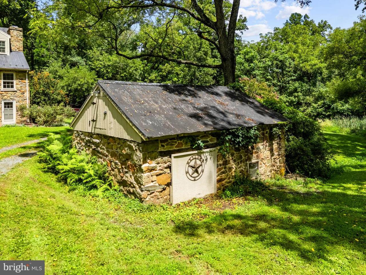 https://bt-photos.global.ssl.fastly.net/brightmls/1280_boomver_2_805219148726-2.jpg