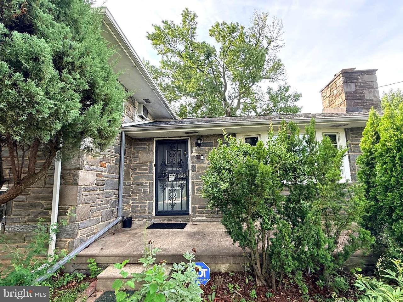 210 Providence Road - Photo 1