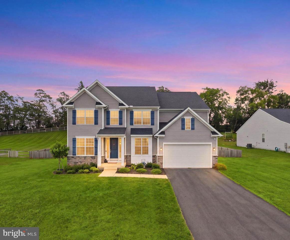 14105 Lynnhaven Court - Photo 1