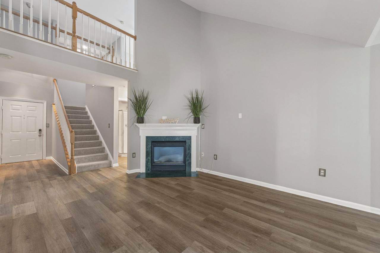 15605 Everglade Lane - Photo 1