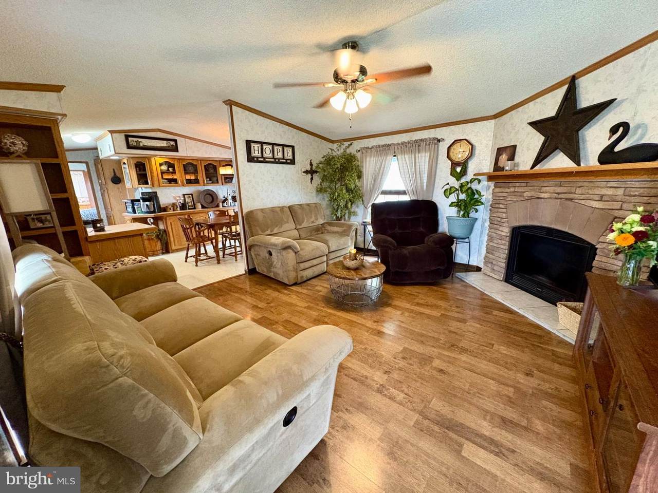 20 Circle Drive - Photo 1