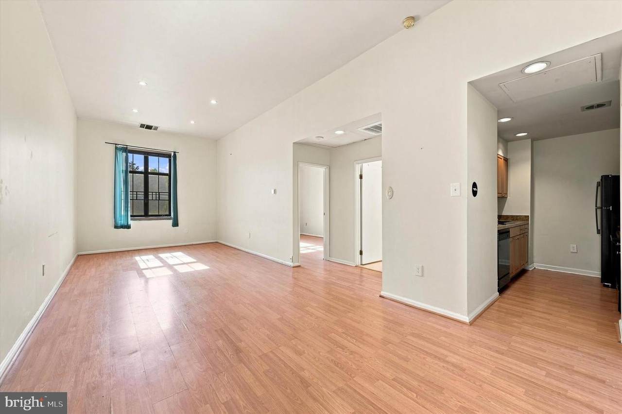 1601 Spring Garden Street - Photo 1