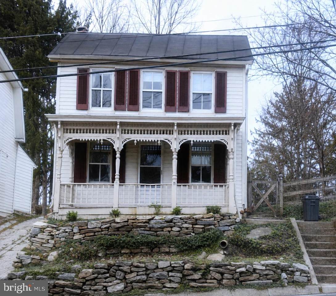 5607 Old National Pike - Photo 1