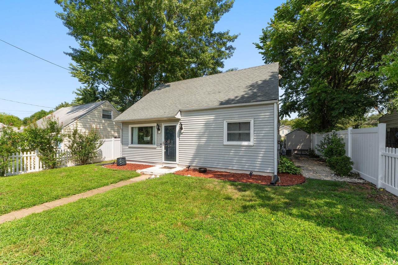 194 Holden Drive - Photo 1