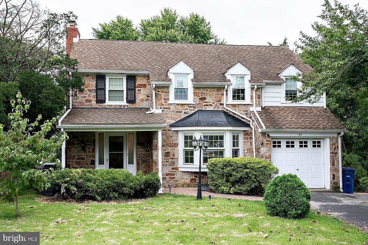 54 Burnside Avenue - Photo 1