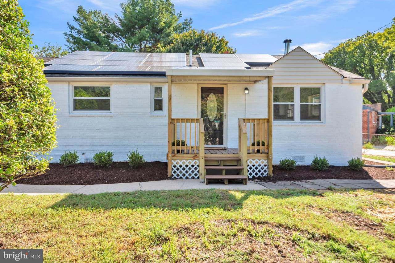 12805 Hathaway Drive - Photo 1