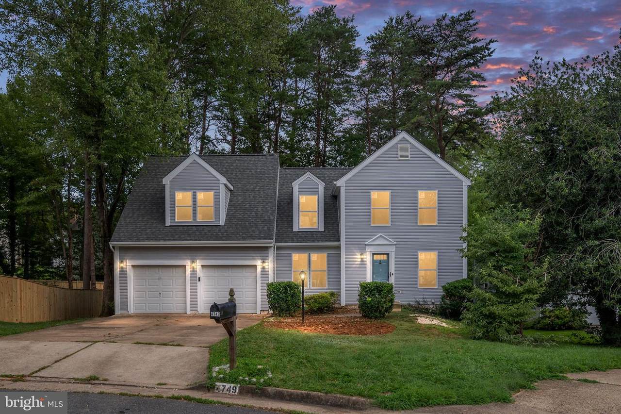 4749 Shadow Oak Court - Photo 1