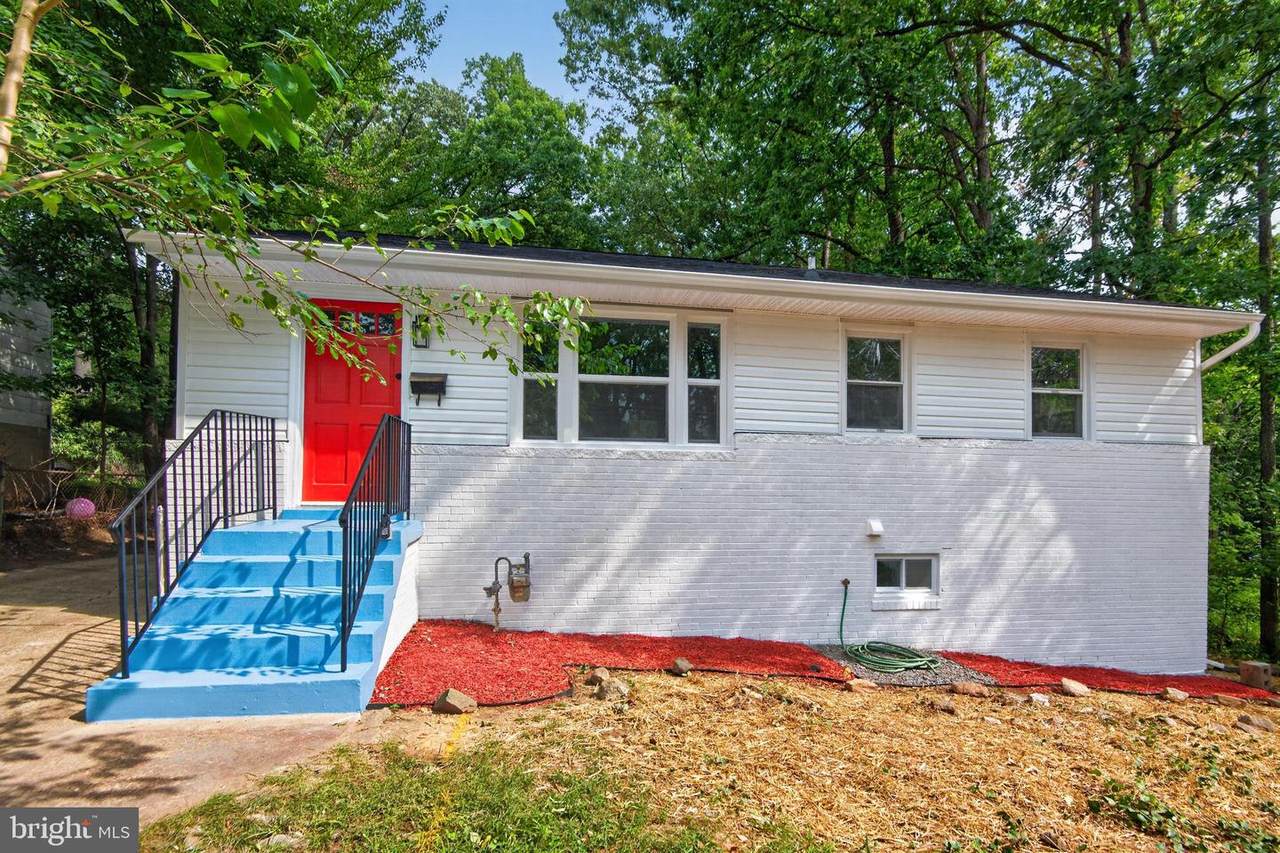 3205 Hillside Avenue - Photo 1