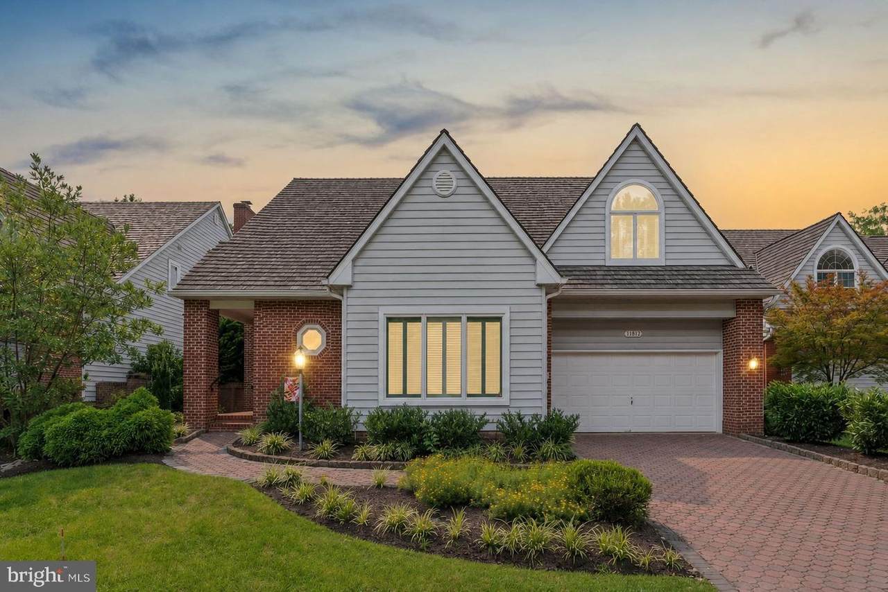 11210 Shadowmere Mews - Photo 1