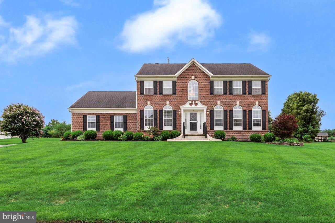 14 Livingston Lane - Photo 1