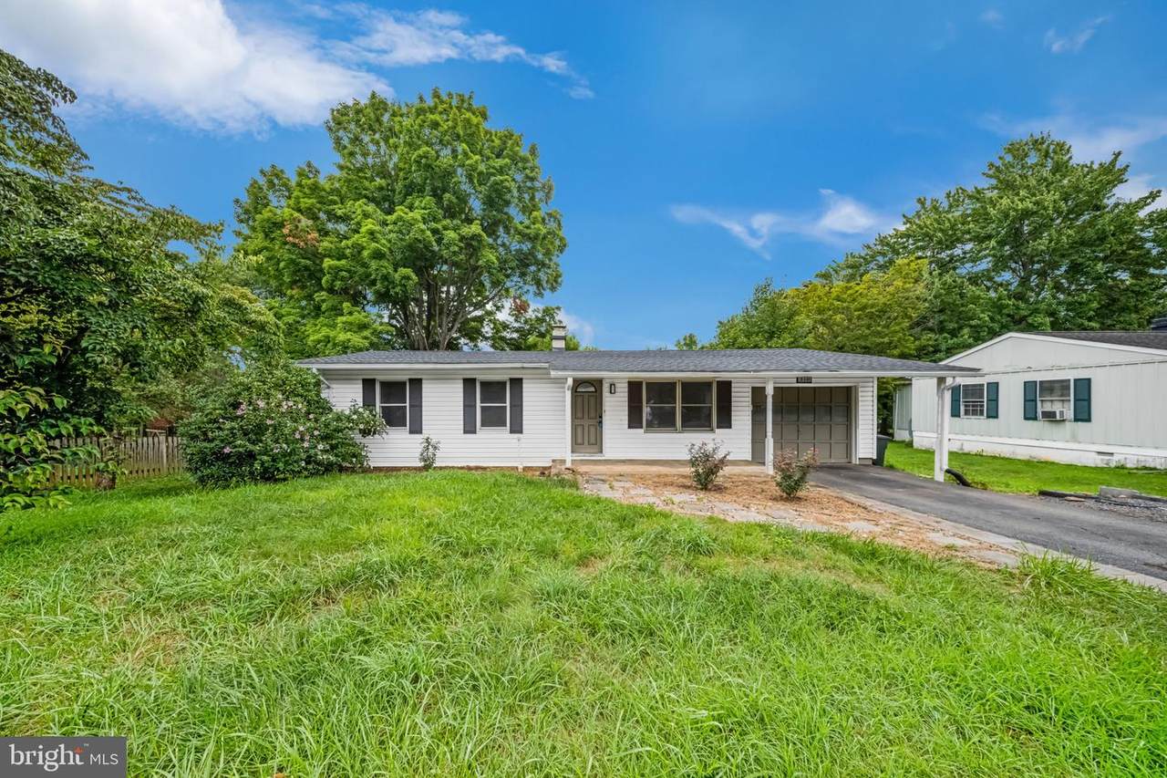 310 26TH Street - Photo 1