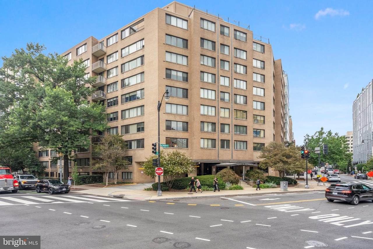 2201 L Street - Photo 1