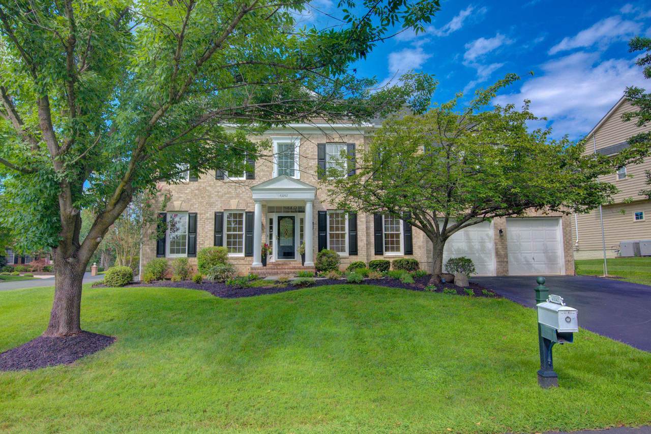 43242 Mission Hills Way - Photo 1