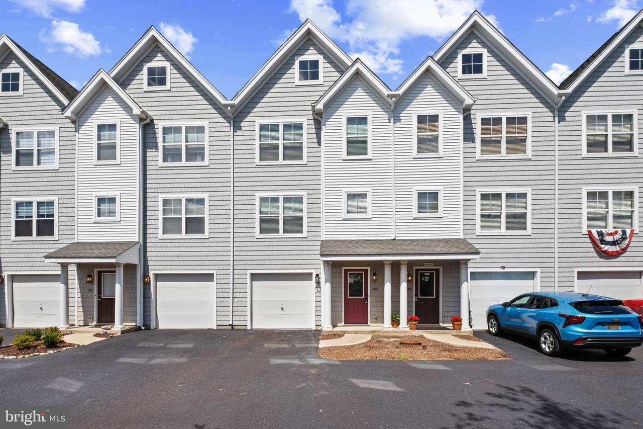 37264 Sea Coast Court - Photo 1