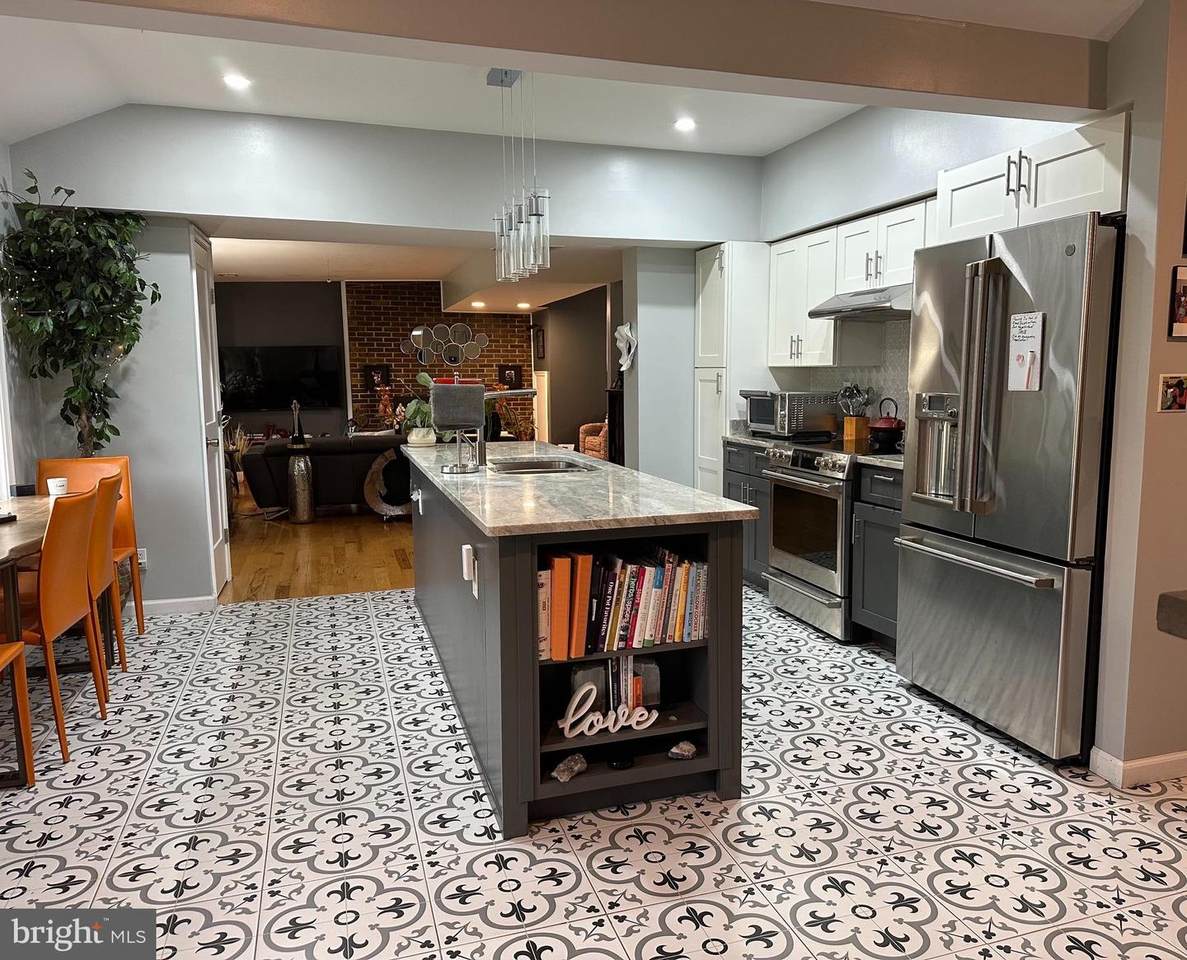2485 Fenwick Circle - Photo 1