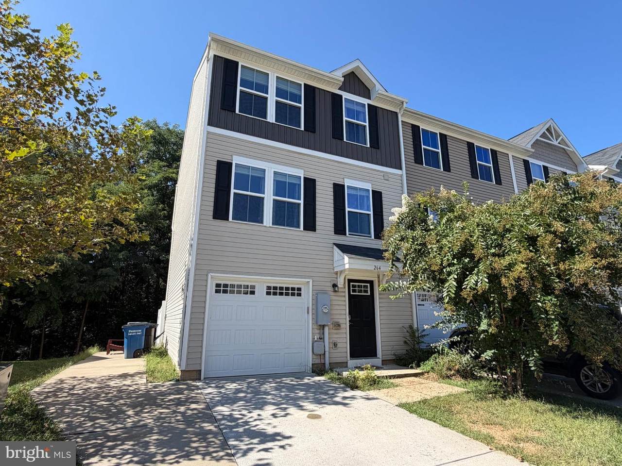 264 Sage Circle - Photo 1