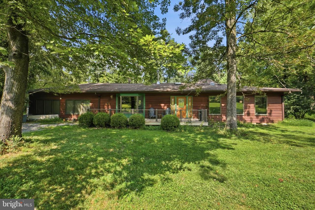 15696 Edgegrove Road - Photo 1